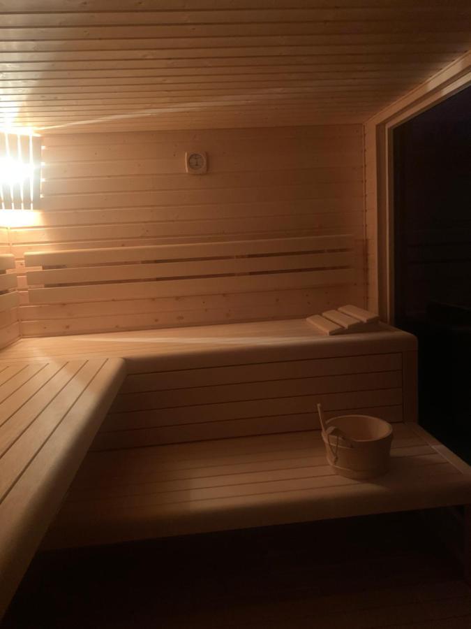 Apartman S Wellness Sluzbami Cercany Luaran gambar