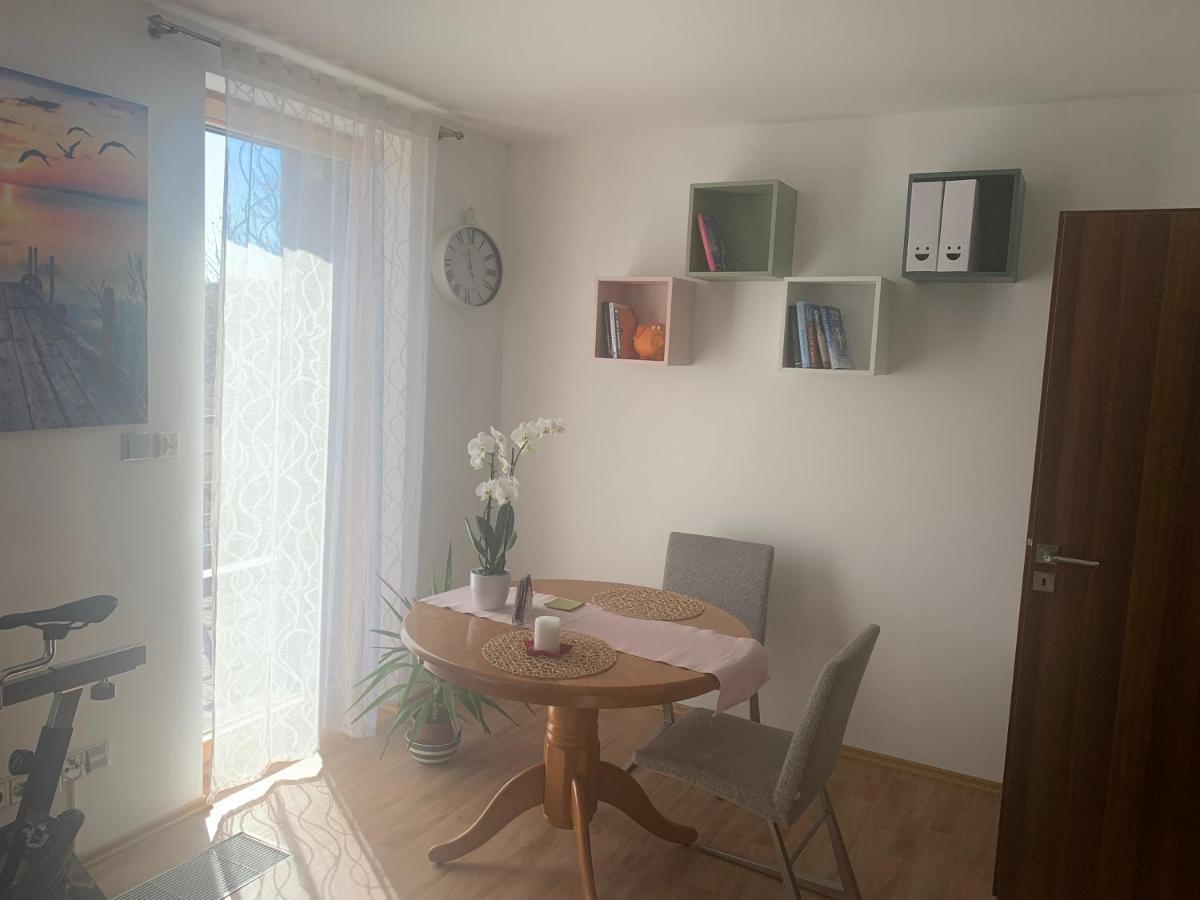 Apartman S Wellness Sluzbami Cercany Luaran gambar