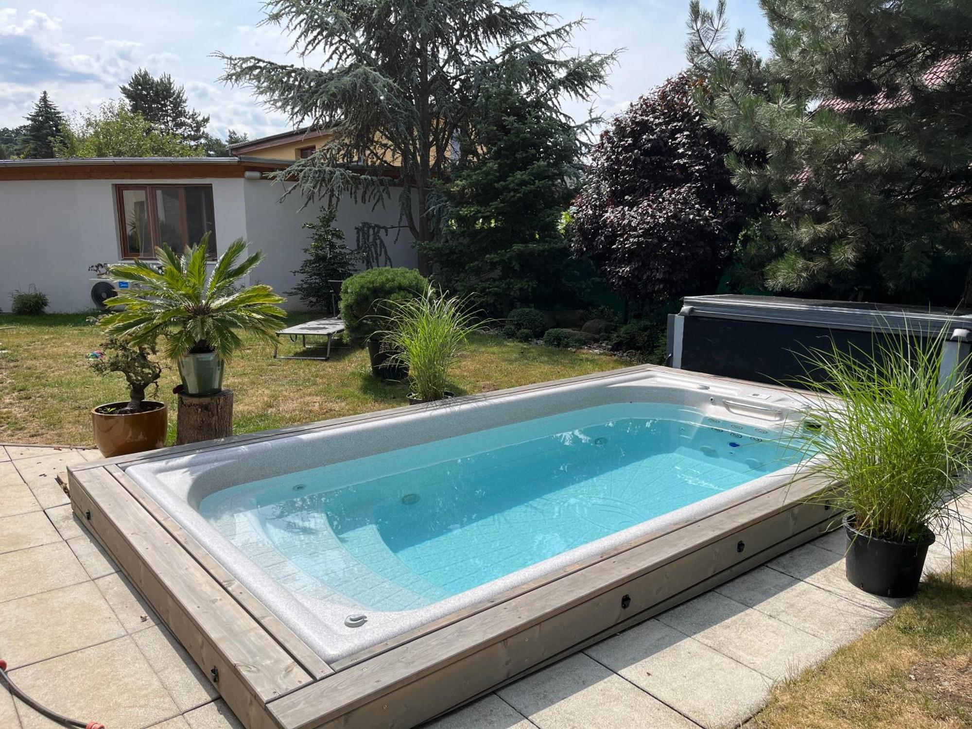 Apartman S Wellness Sluzbami Cercany Luaran gambar